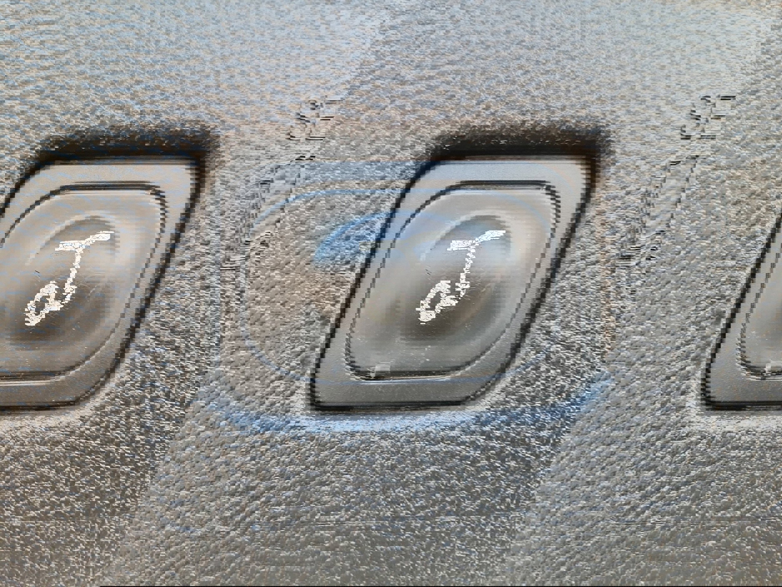 Used 2023 Ford Edge SEL w/ Convenience Package image 10