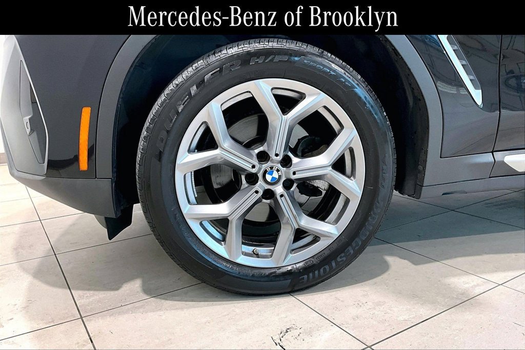 Used 2025 BMW X4 xDrive30i w/ Convenience Package AWD/4WD image 10