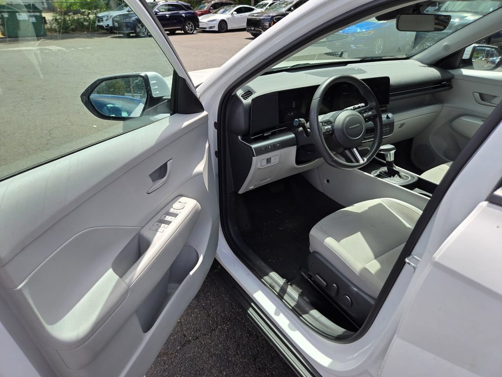 Used 2024 Hyundai Kona SEL AWD/4WD image 19