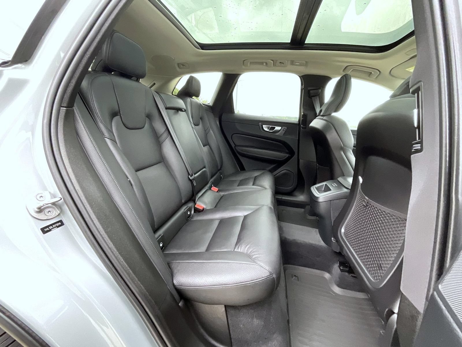 Used 2024 Volvo XC60 B5 Plus w/ Protection Package Premier AWD/4WD image 20
