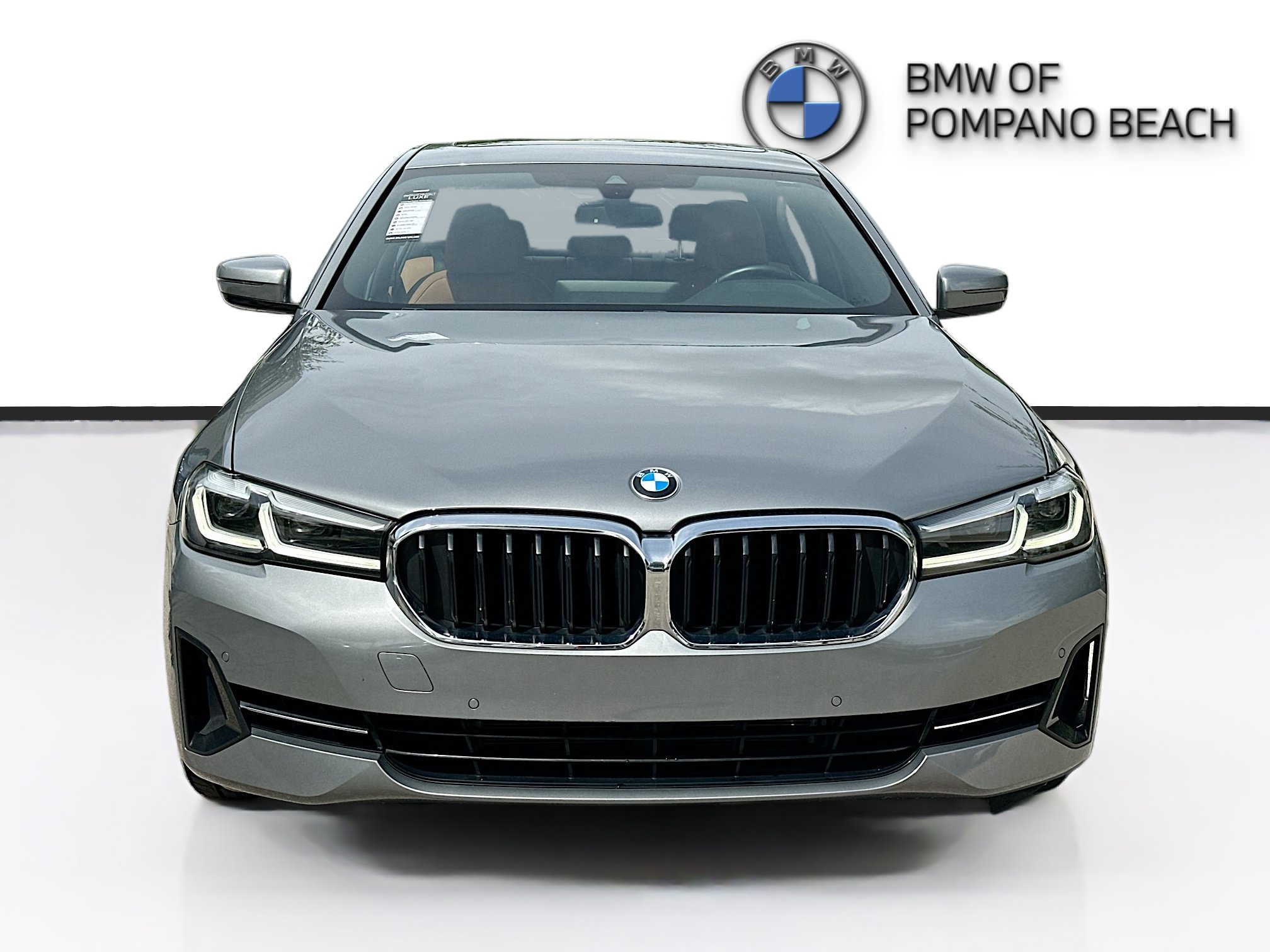 Used 2023 BMW 540i w/ Convenience Package RWD image 2