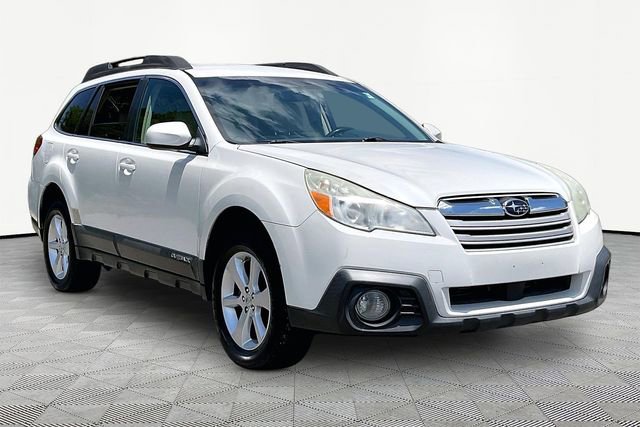 Used 2014 Subaru Outback 2.5i Premium AWD/4WD image 1