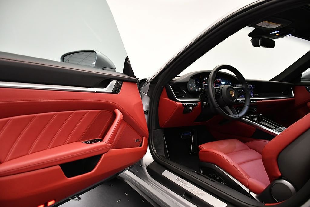 Certified 2024 Porsche 911 Turbo image 38