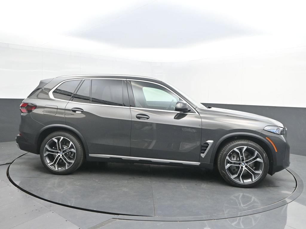 New 2026 BMW X5 xDrive50e AWD/4WD image 8