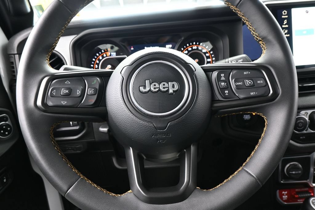 Used 2024 Jeep Gladiator Sport AWD/4WD image 22