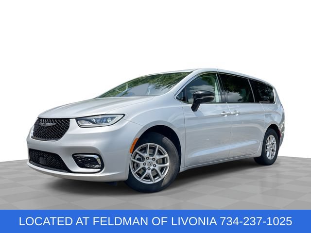 Used 2024 Chrysler Pacifica Touring-L