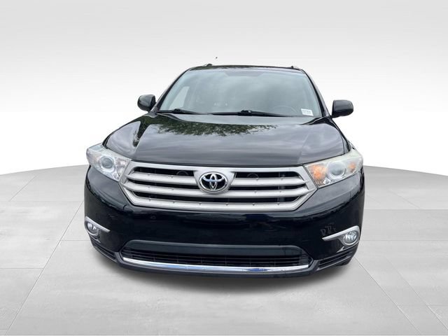 Used 2012 Toyota Highlander Limited w/ Tow Pkg FWD image 8