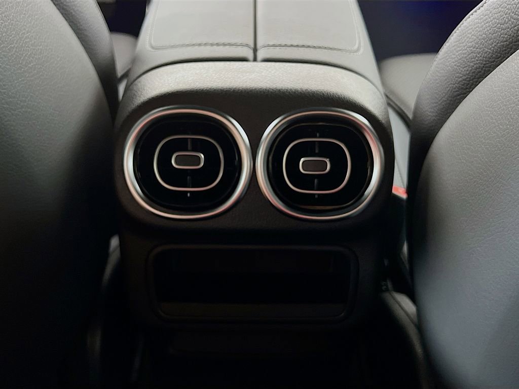 New 2025 Mercedes-Benz GLC 350e 4MATIC image 27