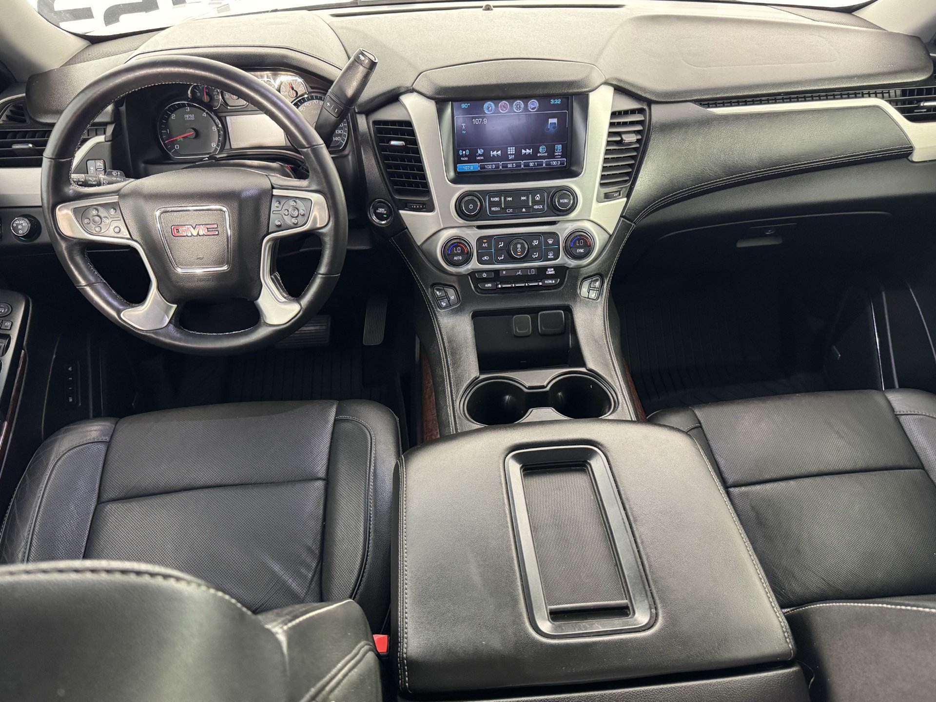 Used 2018 GMC Yukon XL SLT w/ Premium Edition RWD image 22