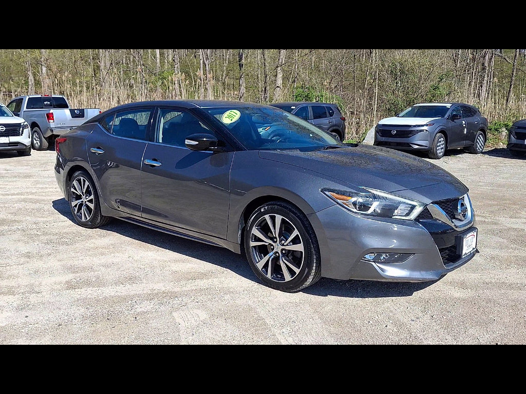 Used 2017 Nissan Maxima 3.5 SV image 2