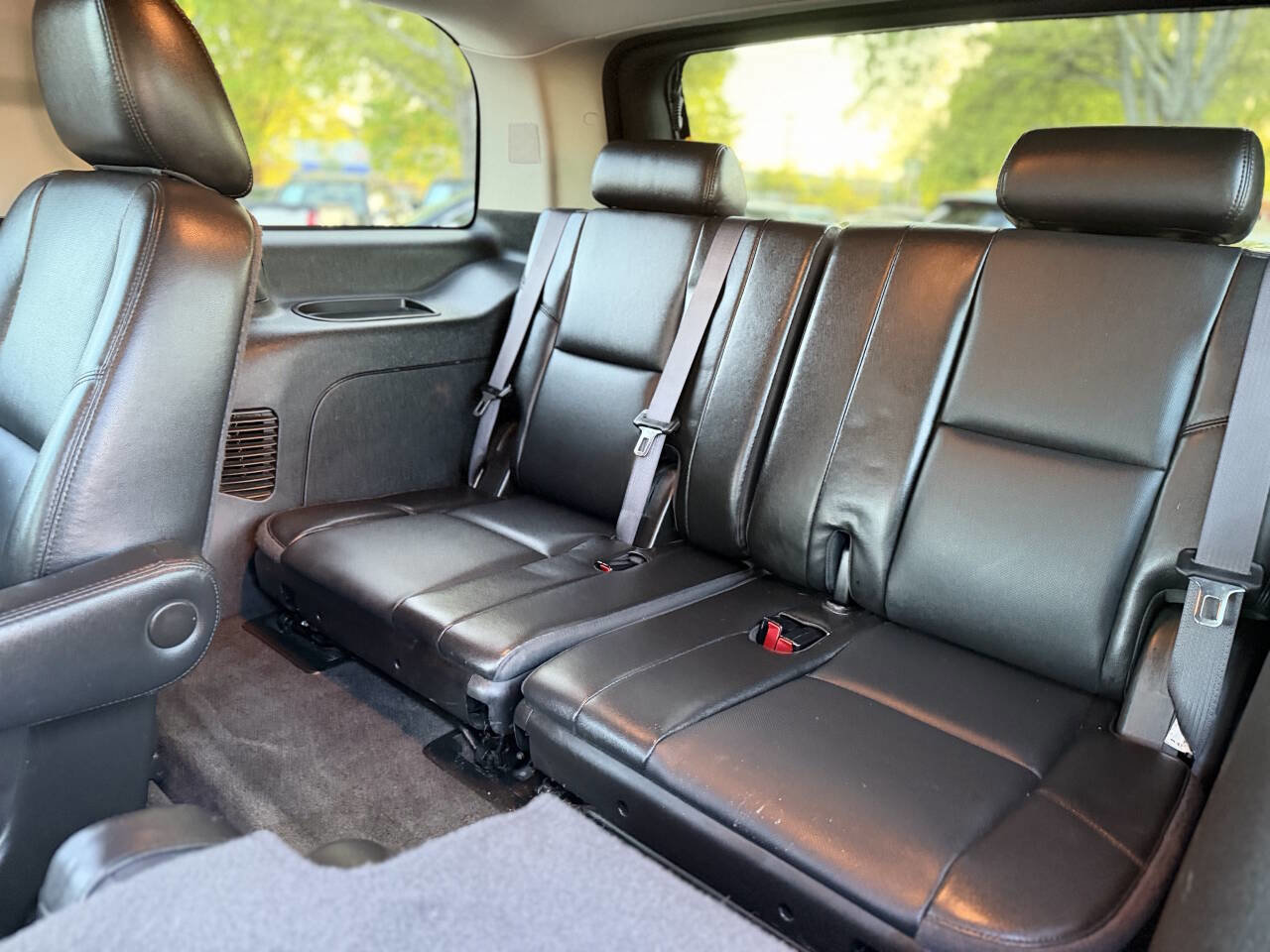 Used 2013 Chevrolet Tahoe LTZ image 26