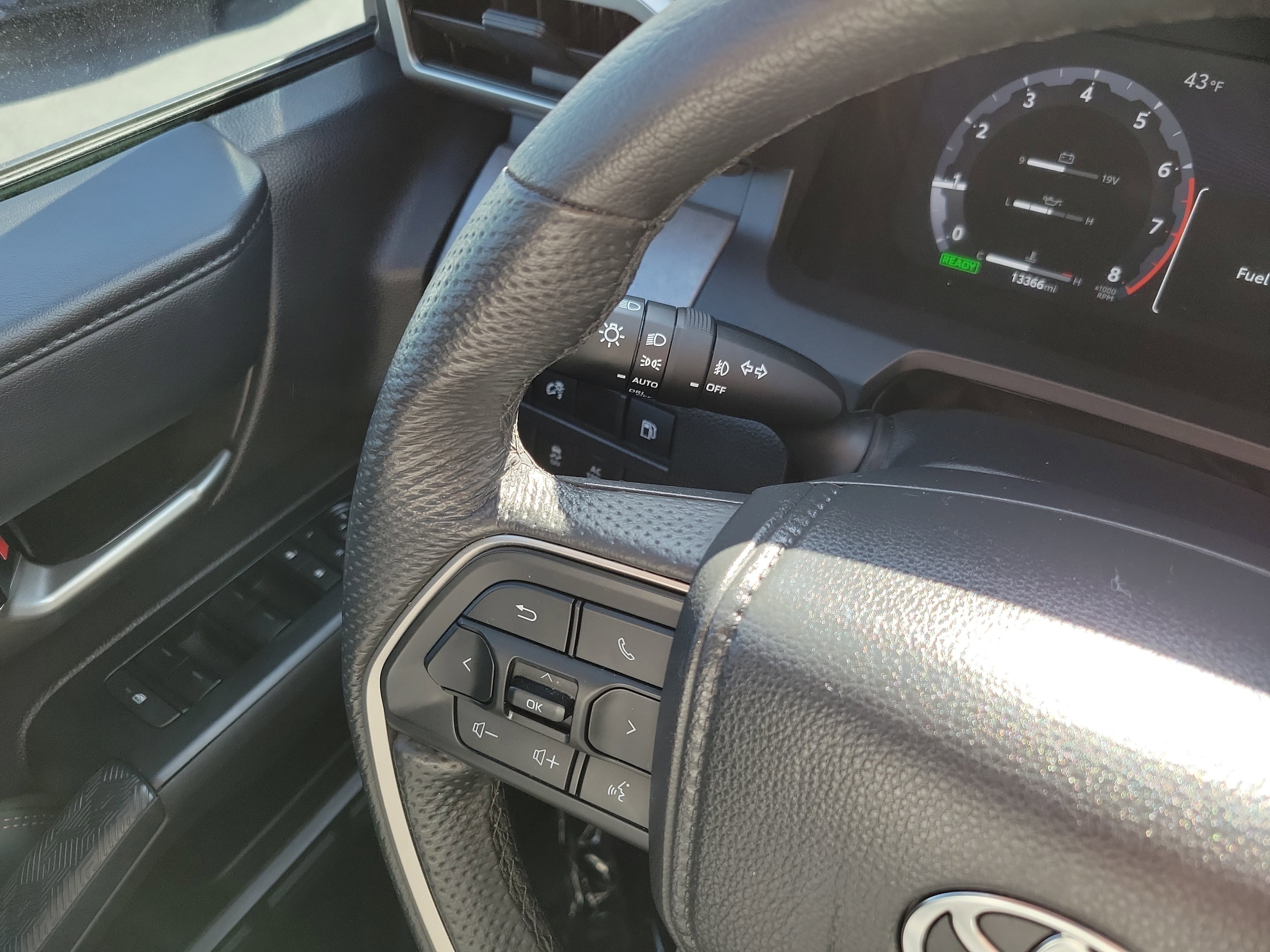 Certified 2024 Toyota Tacoma Trailhunter image 27