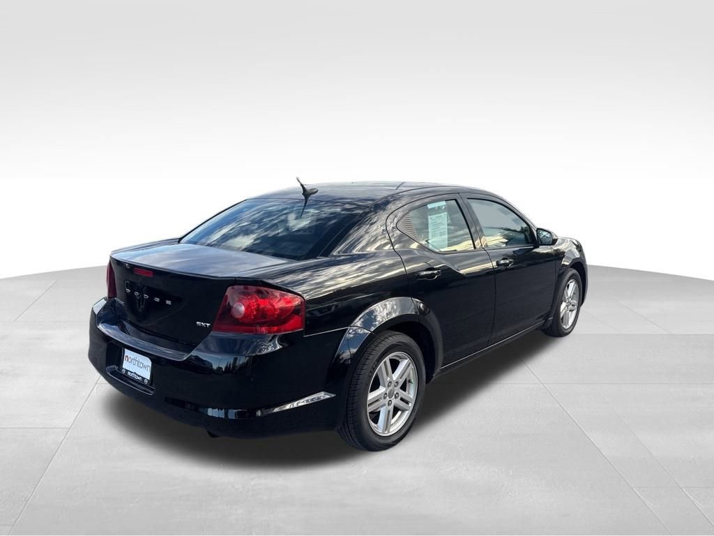 Used 2013 Dodge Avenger SXT w/ Sun/Sound Group image 8