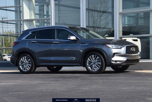 Used 2025 INFINITI QX50 Luxe AWD/4WD image 1