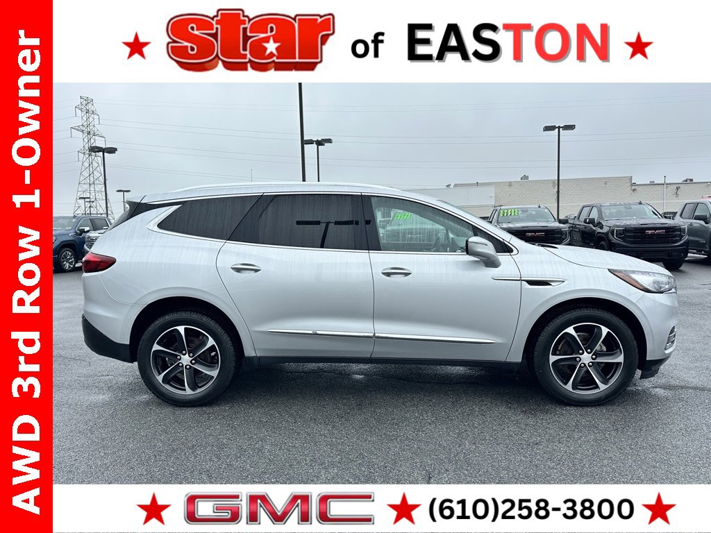 Used 2021 Buick Enclave Essence w/ Sound and Sites Package image 3