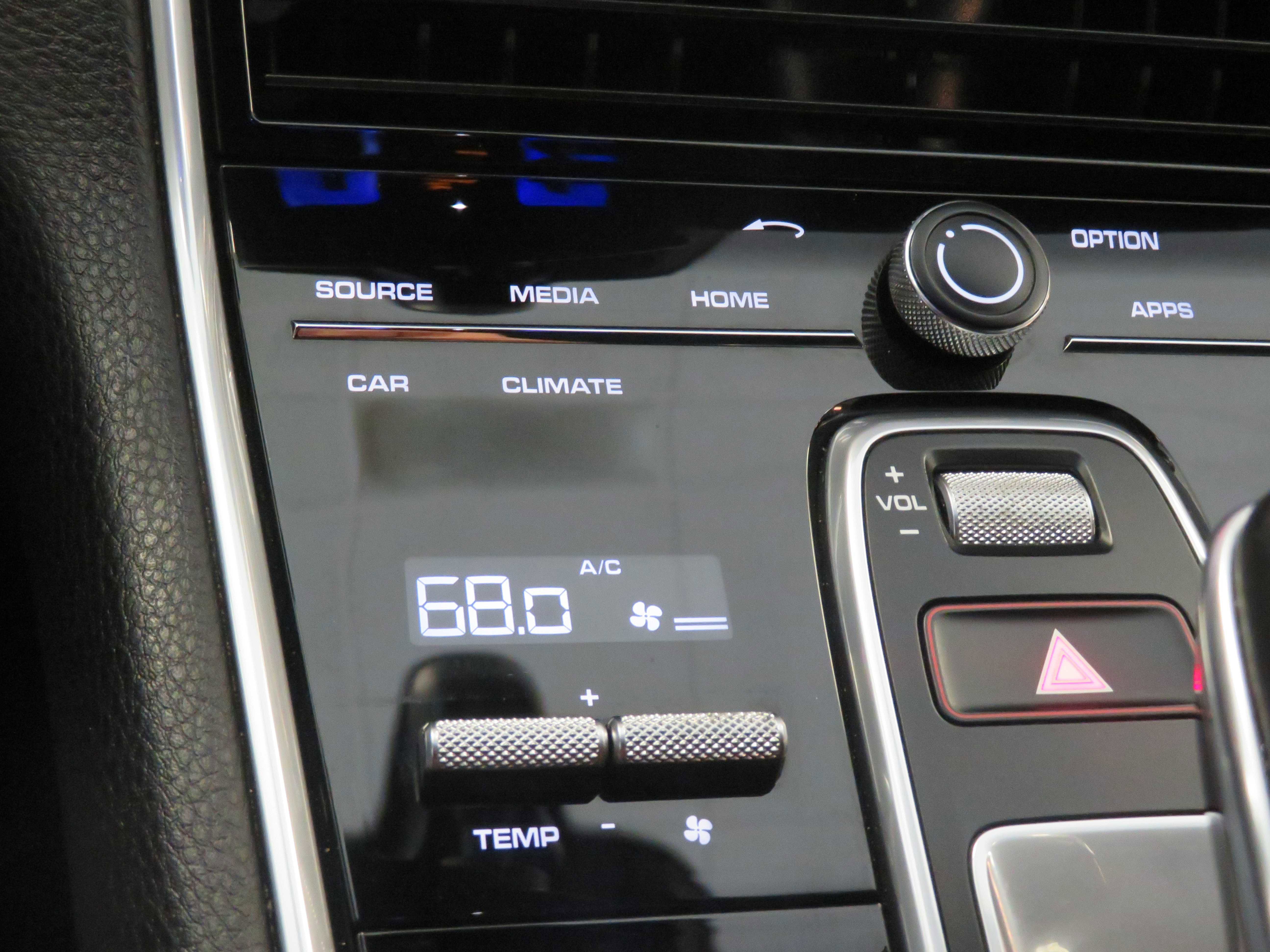 Used 2018 Porsche Panamera 4S AWD/4WD image 46