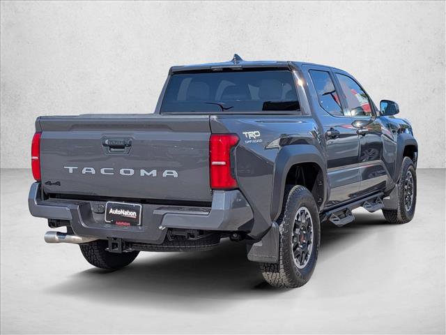 Certified 2025 Toyota Tacoma TRD Off-Road AWD/4WD image 5