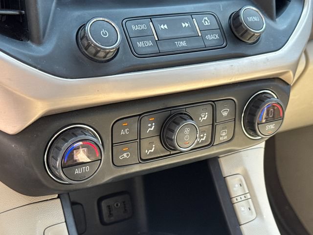 Used 2019 GMC Acadia Denali w/ Technology Package AWD/4WD image 24