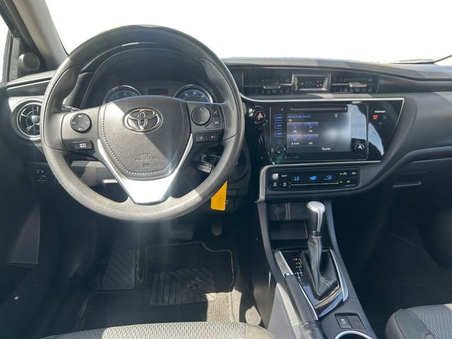 Used 2017 Toyota Corolla LE w/ LE Premium Package w/Moonroof image 12