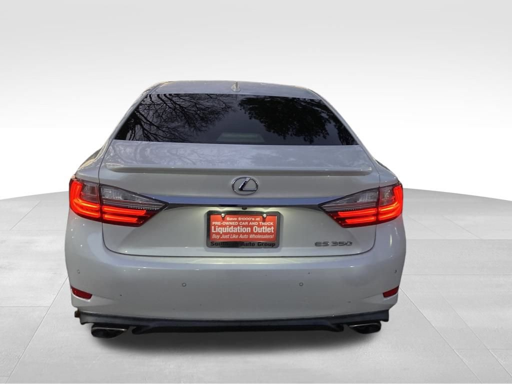 Used 2016 Lexus ES 350 350 w/ Navigation System Package image 4