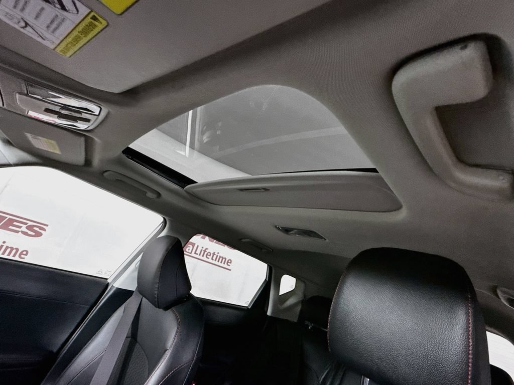 Certified 2025 Kia Soul GT-Line FWD image 12