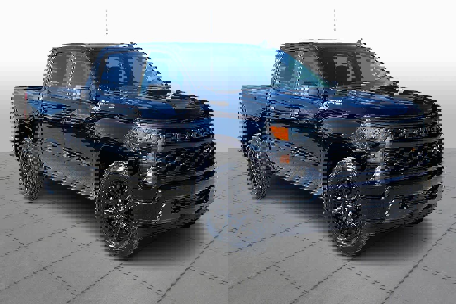 Used 2026 Chevrolet Silverado 1500 Custom image 3