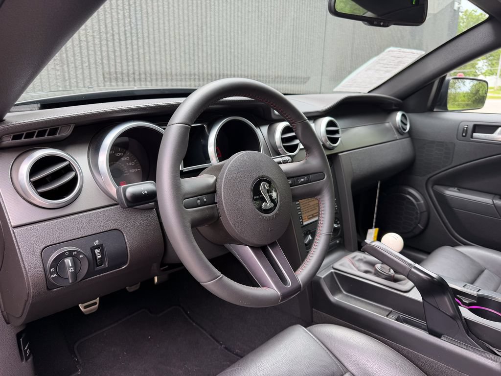 Used 2008 Ford Mustang Shelby GT500 RWD image 10