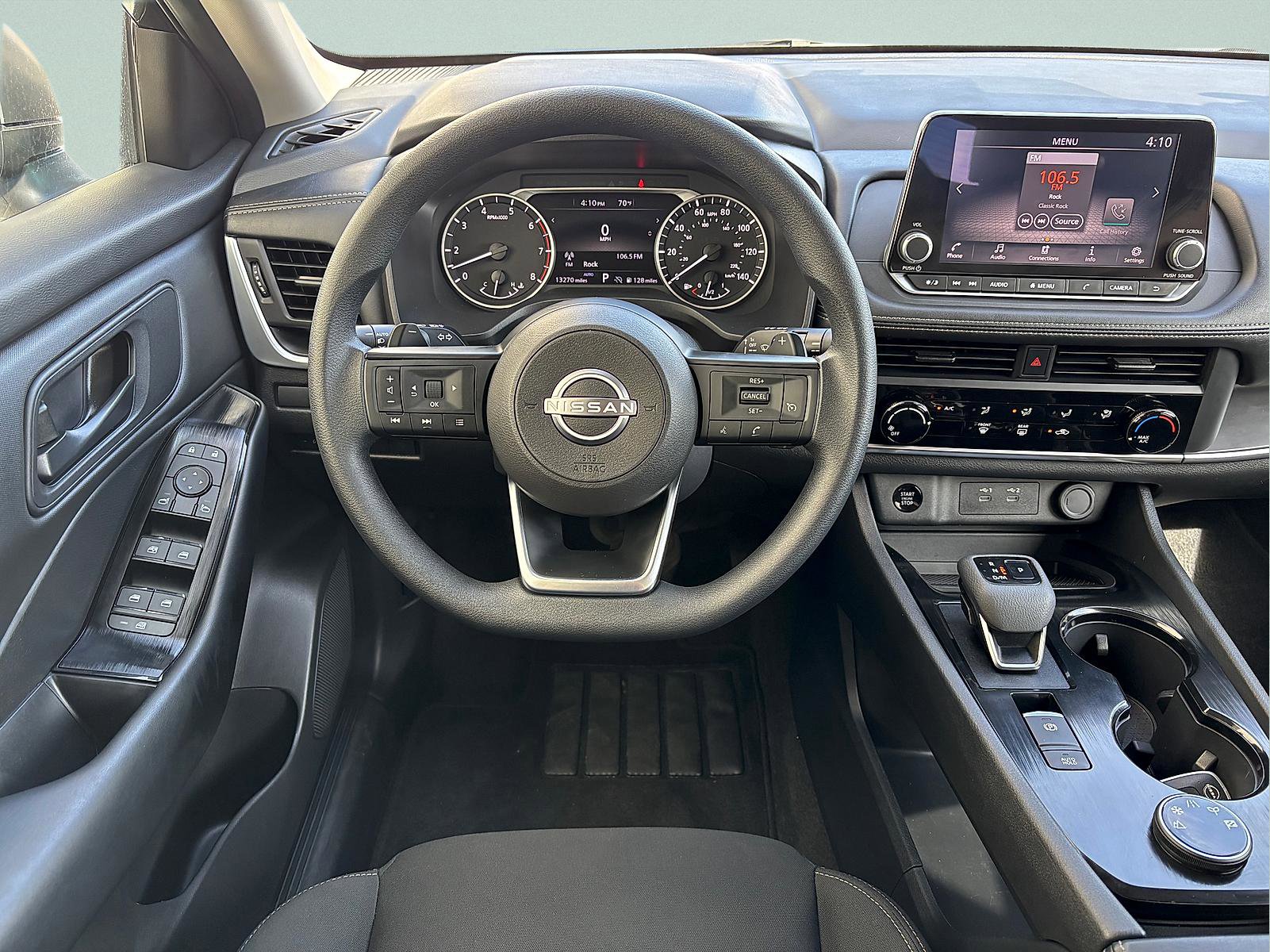 Used 2024 Nissan Rogue S AWD/4WD image 27