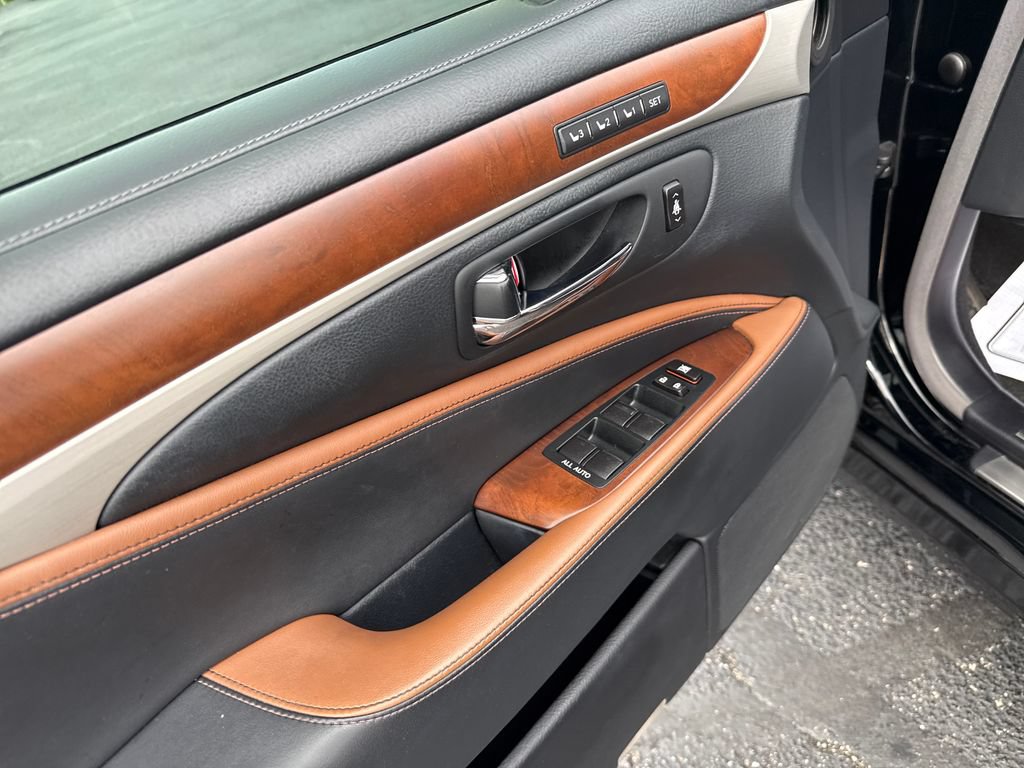 Used 2014 Lexus LS 460 L RWD image 14