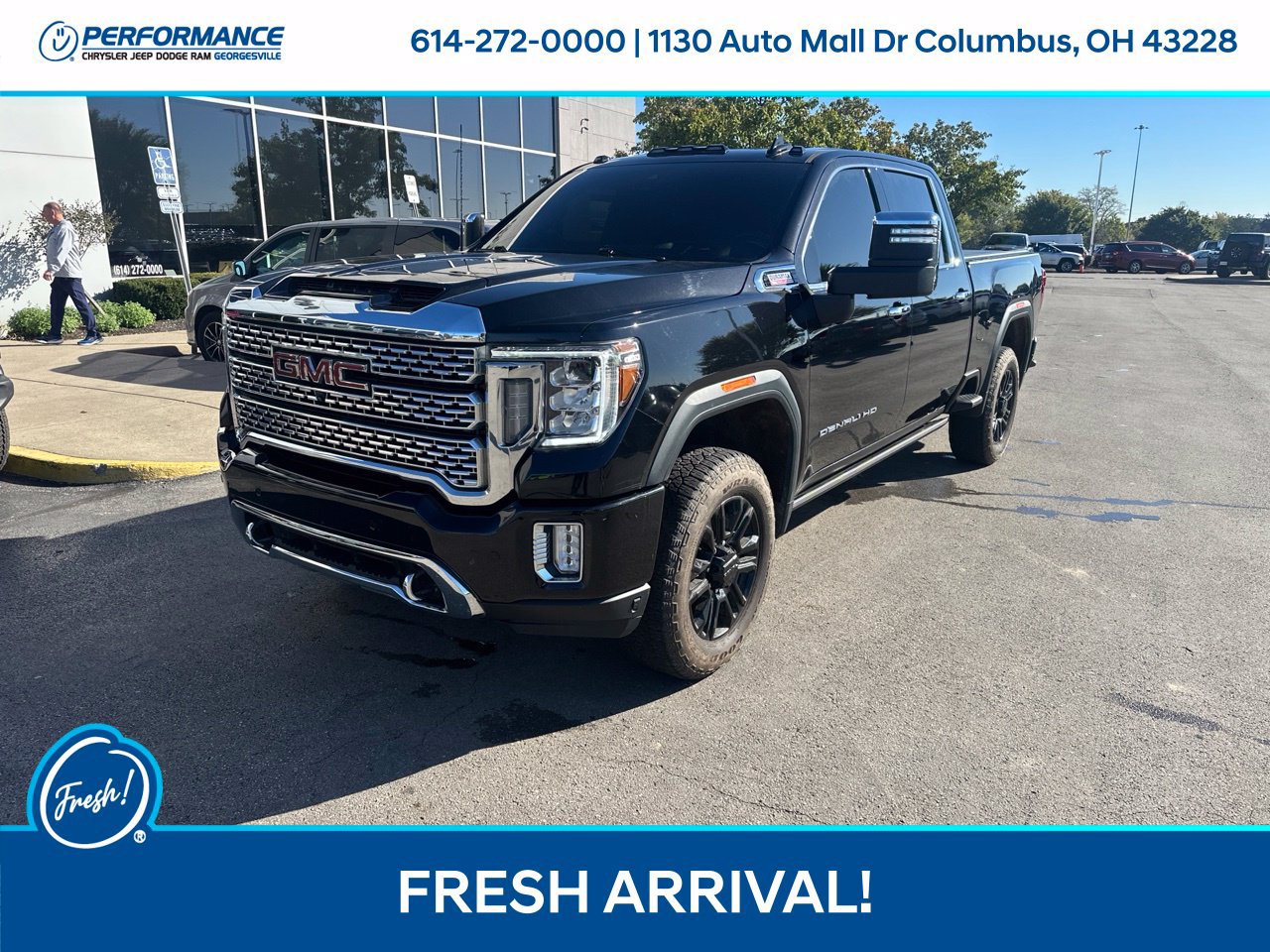 Used 2021 GMC Sierra 2500 Denali w/ Denali Black Diamond Edition AWD/4WD image 8