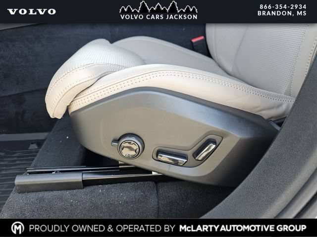 New 2026 Volvo XC90 B6 Ultra w/ Protection Package AWD/4WD image 11