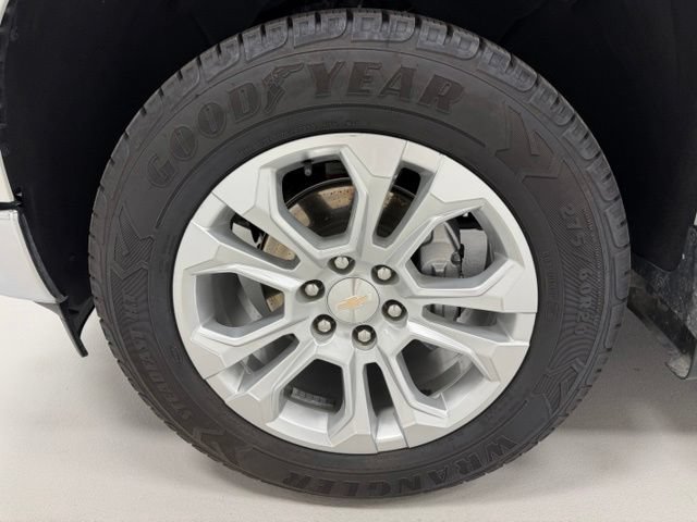 Certified 2023 Chevrolet Silverado 1500 LTZ w/ LTZ Premium Package AWD/4WD image 19