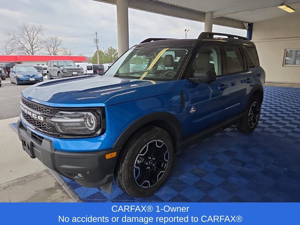 Used 2025 Ford Bronco Sport Outer Banks w/ Outer Banks Tech Package+ AWD/4WD image 3