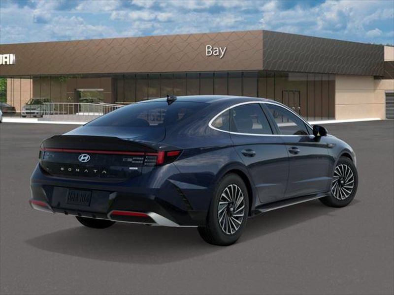 New 2026 Hyundai Sonata Limited FWD image 4
