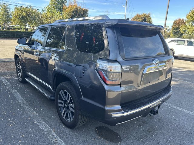Used 2022 Toyota 4Runner Limited AWD/4WD image 2