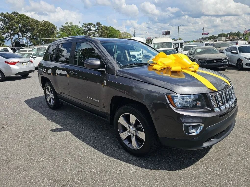 Used 2017 Jeep Compass High Altitude FWD image 5