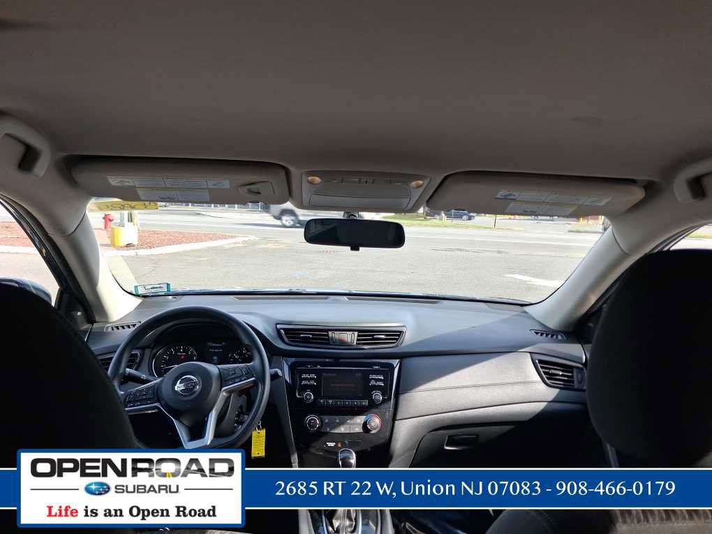 Used 2017 Nissan Rogue S w/ Appearance Package AWD/4WD image 15