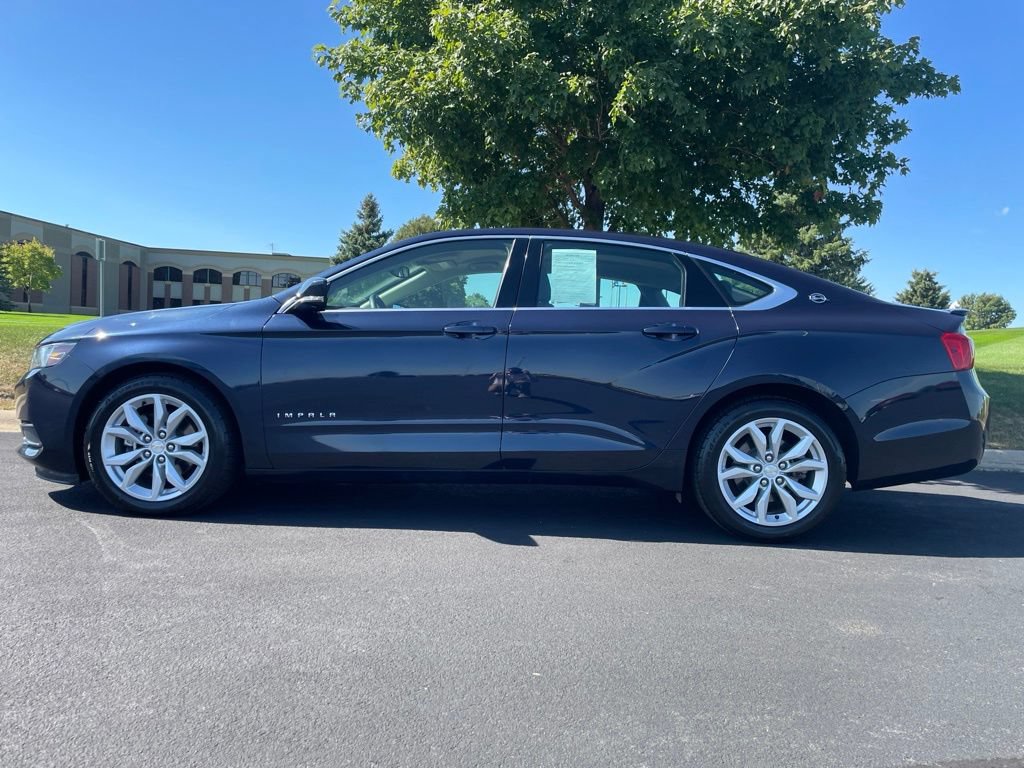 Used 2017 Chevrolet Impala LT w/ Leather Package FWD image 2