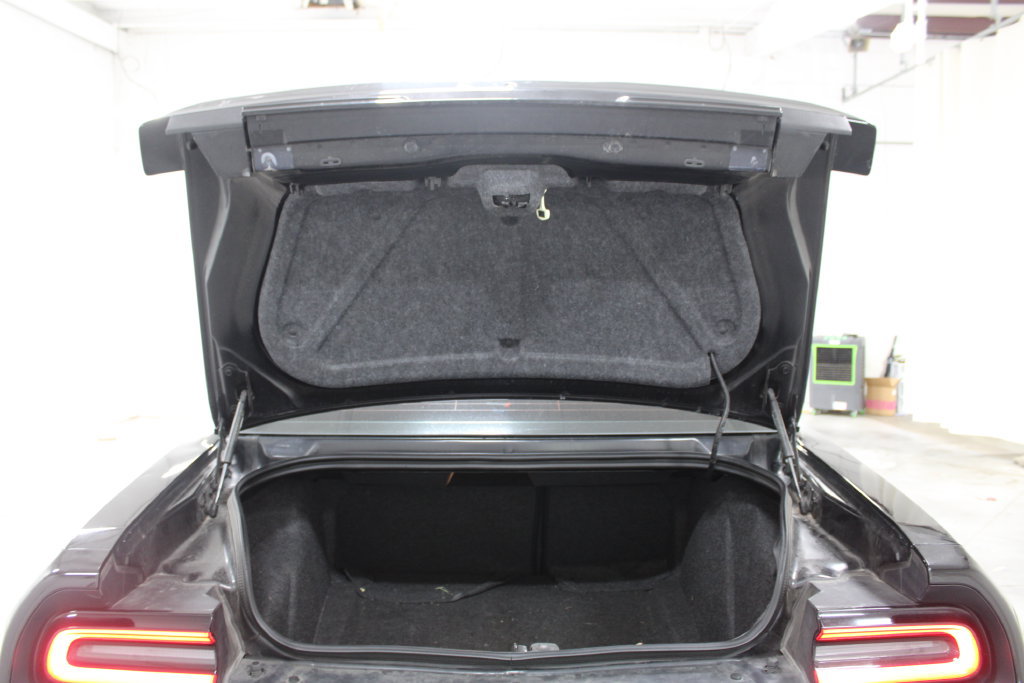 Used 2021 Dodge Challenger SXT RWD image 27