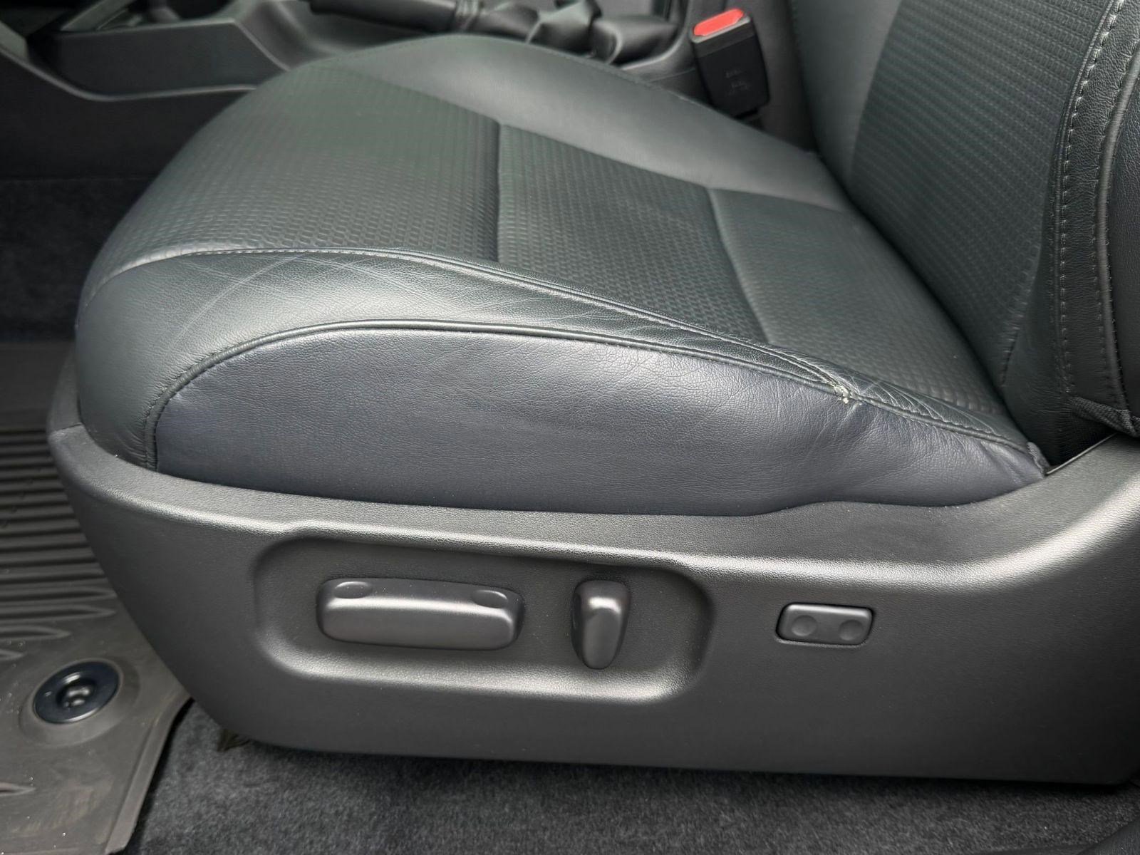 Used 2021 Toyota Tacoma Limited AWD/4WD image 13