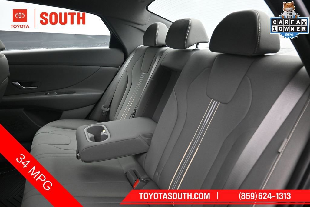 Used 2025 Hyundai Elantra SEL FWD image 27