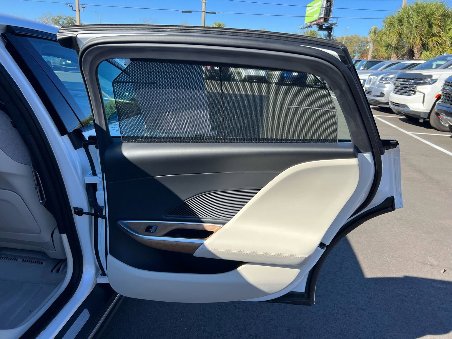 Used 2024 Lucid Air Touring image 51