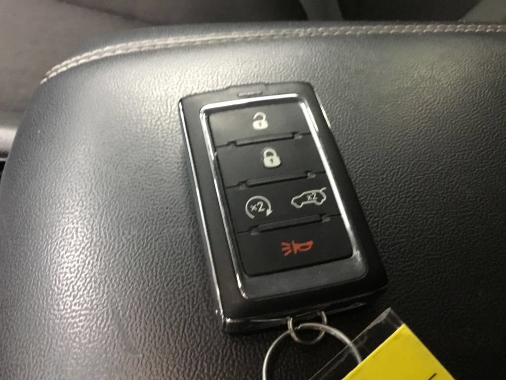 Used 2022 Jeep Grand Cherokee L Laredo w/ Luxury Tech Group I AWD/4WD image 10