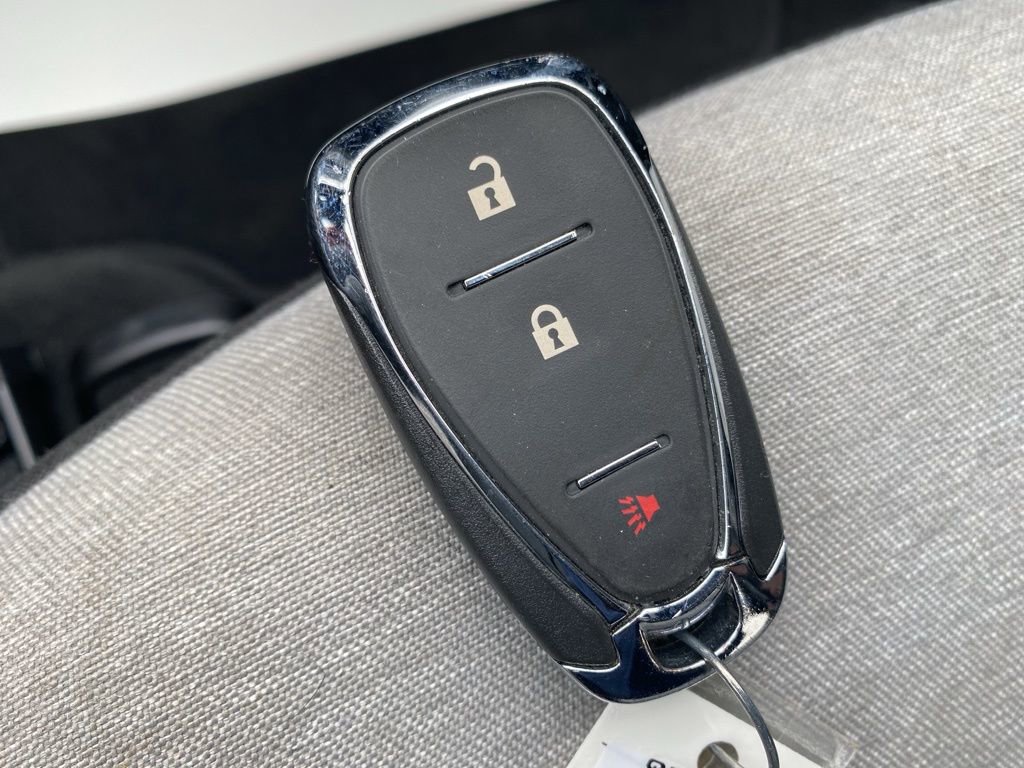 Used 2023 Chevrolet Equinox LS image 30