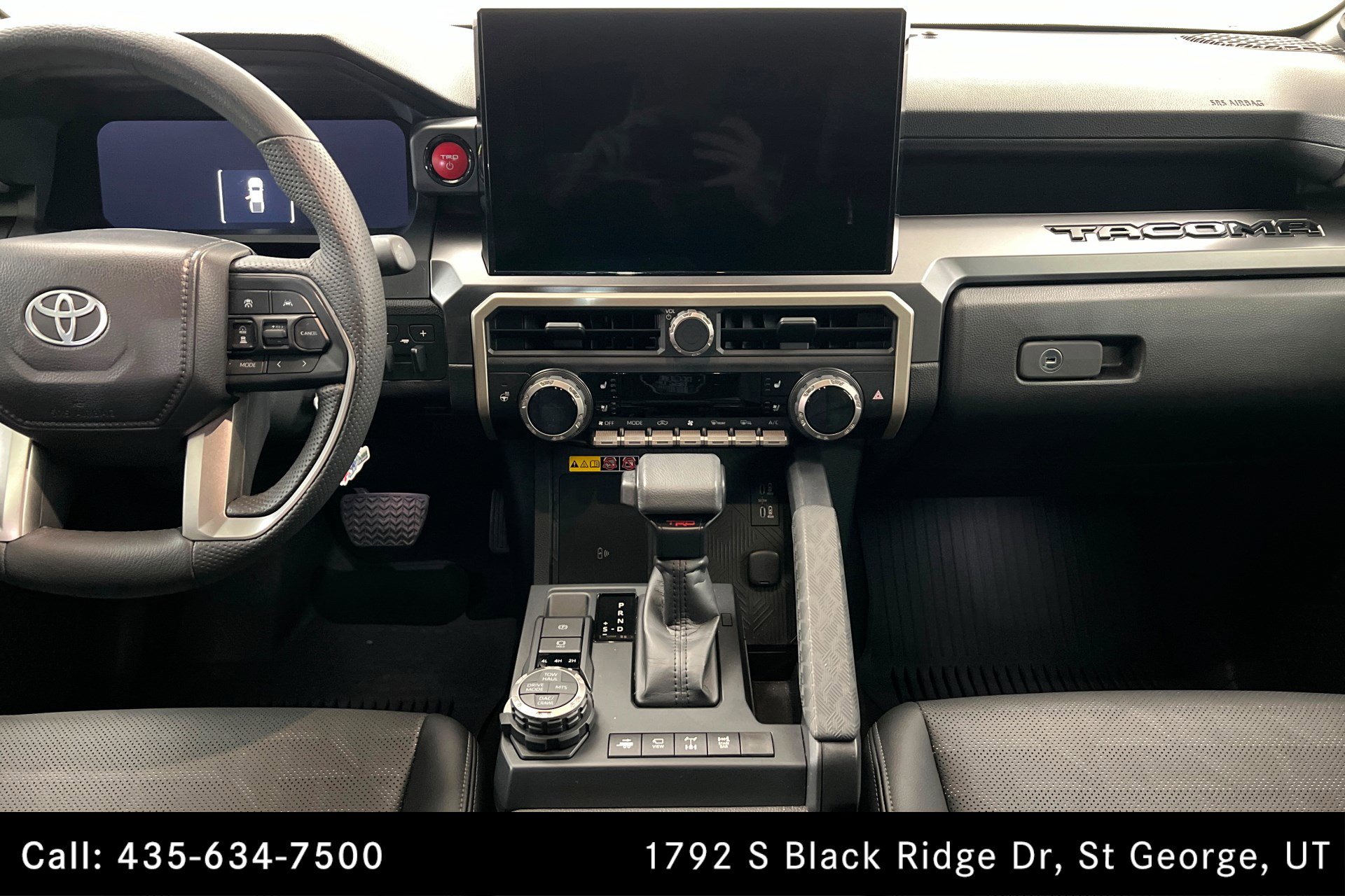 Used 2025 Toyota Tacoma TRD Off-Road w/ TRD Off Road Premium Package AWD/4WD image 13