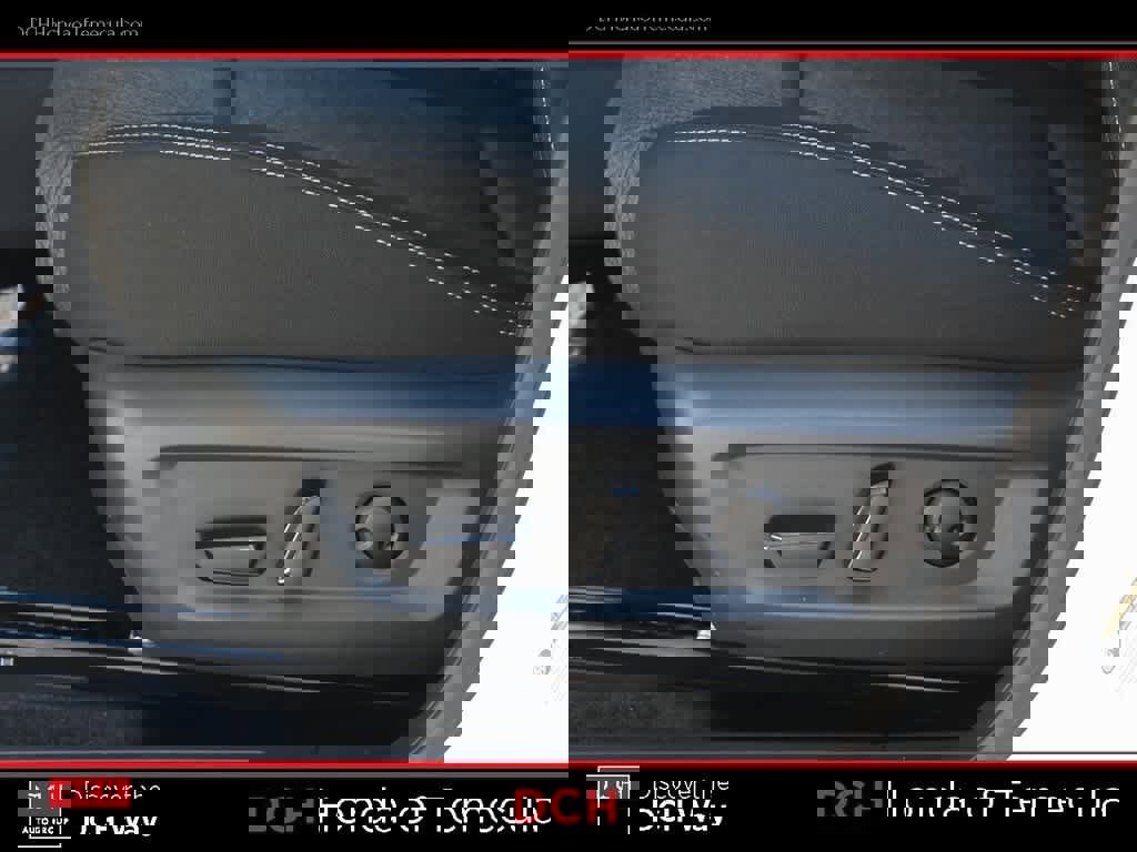 Used 2026 Nissan Rogue SV image 17