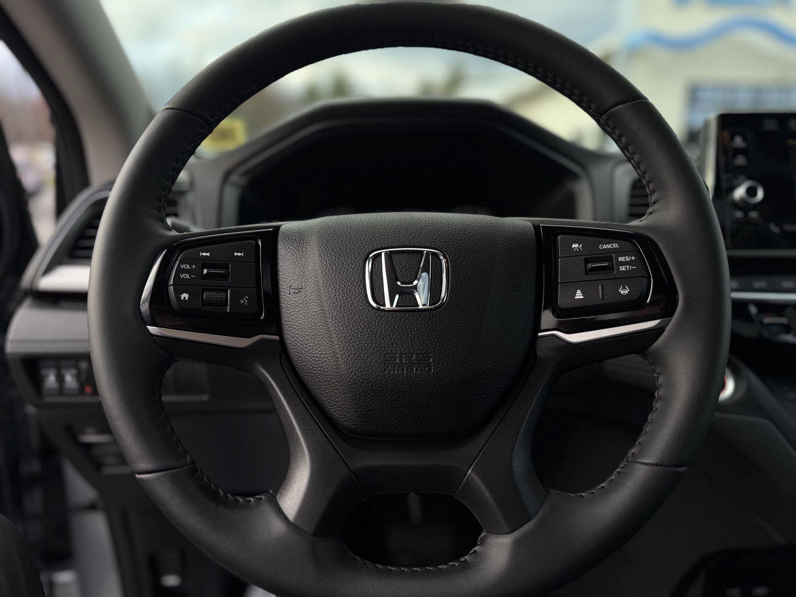 Certified 2026 Honda Odyssey EX-L image 17
