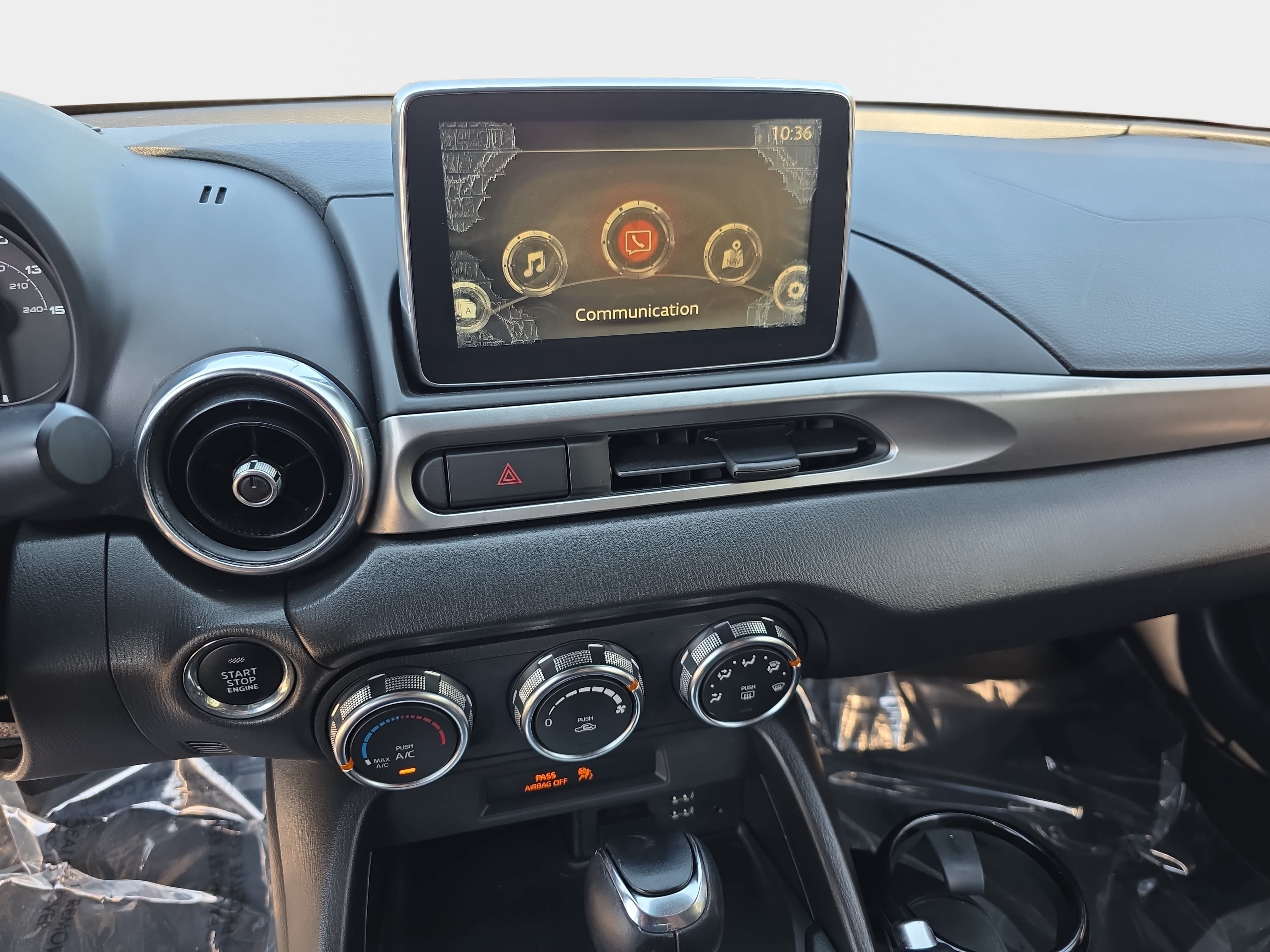 Used 2017 FIAT 124 Spider Classica RWD image 16