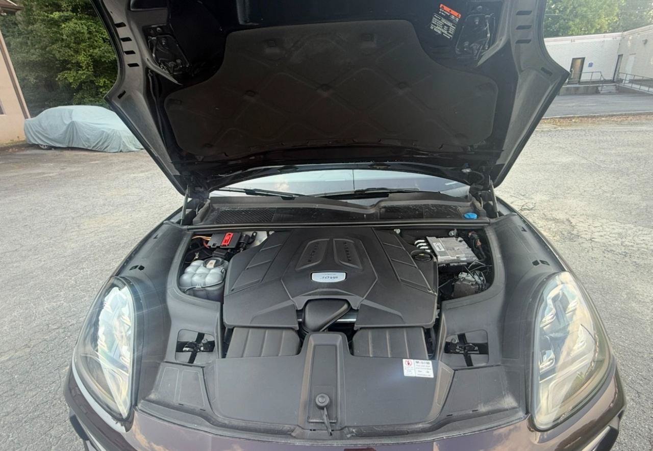 Used 2019 Porsche Cayenne AWD/4WD image 34