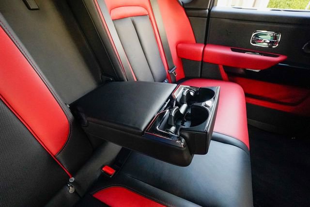 Used 2023 Rolls-Royce Cullinan w/ Cullinan Package image 94